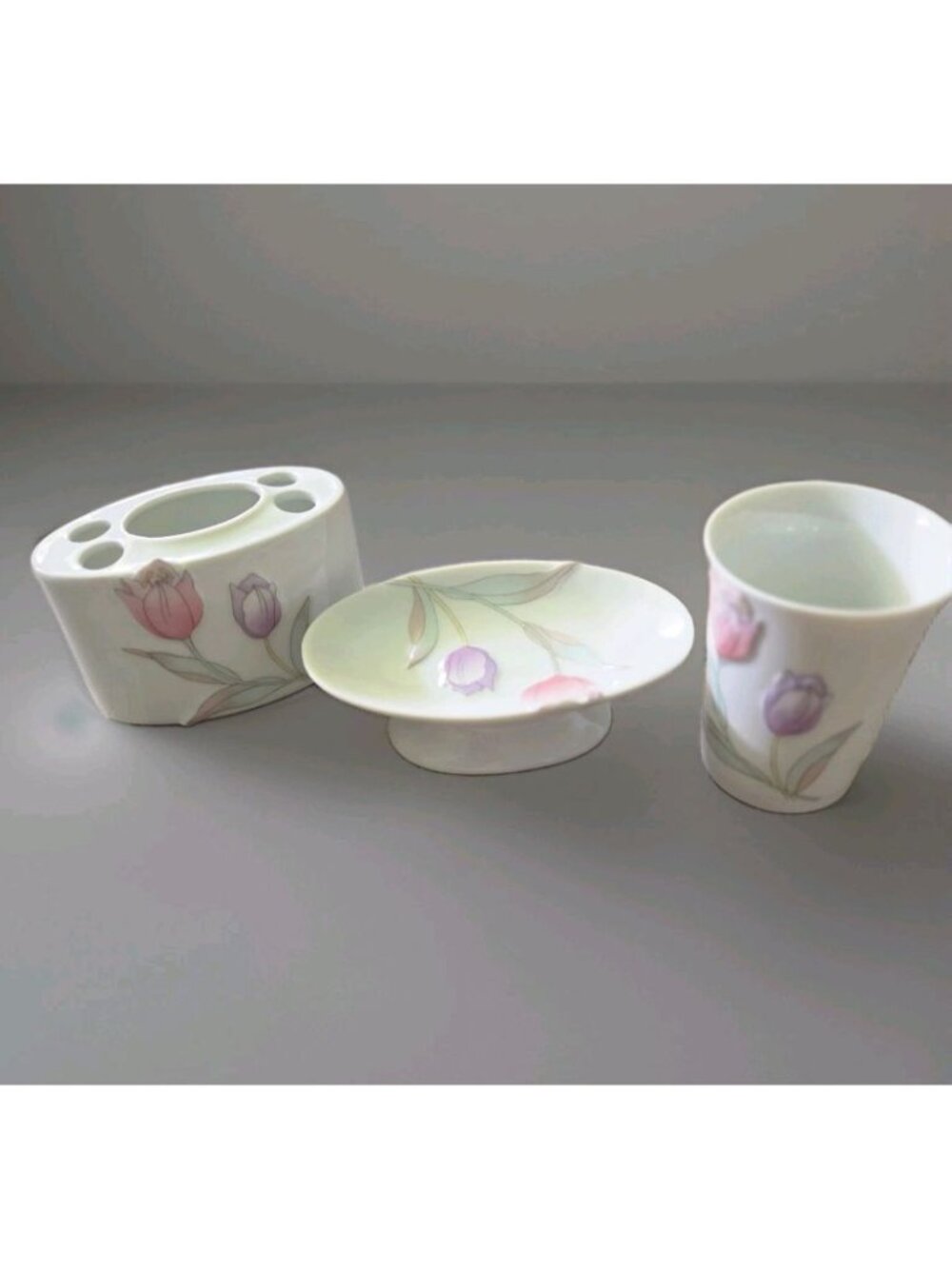 Japan 1980s Cottagecore Ceramic Tulip Toothbrush Holder Soap Dish Tumbler Set